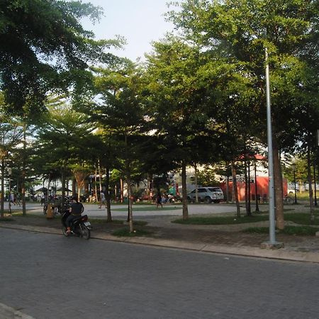 Nina Homestay P2 , P5 Long Xuyên エクステリア 写真
