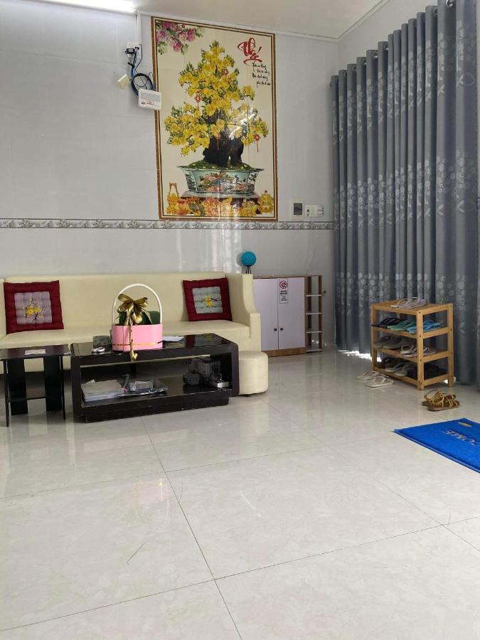 Nina Homestay P2 , P5 Long Xuyên エクステリア 写真
