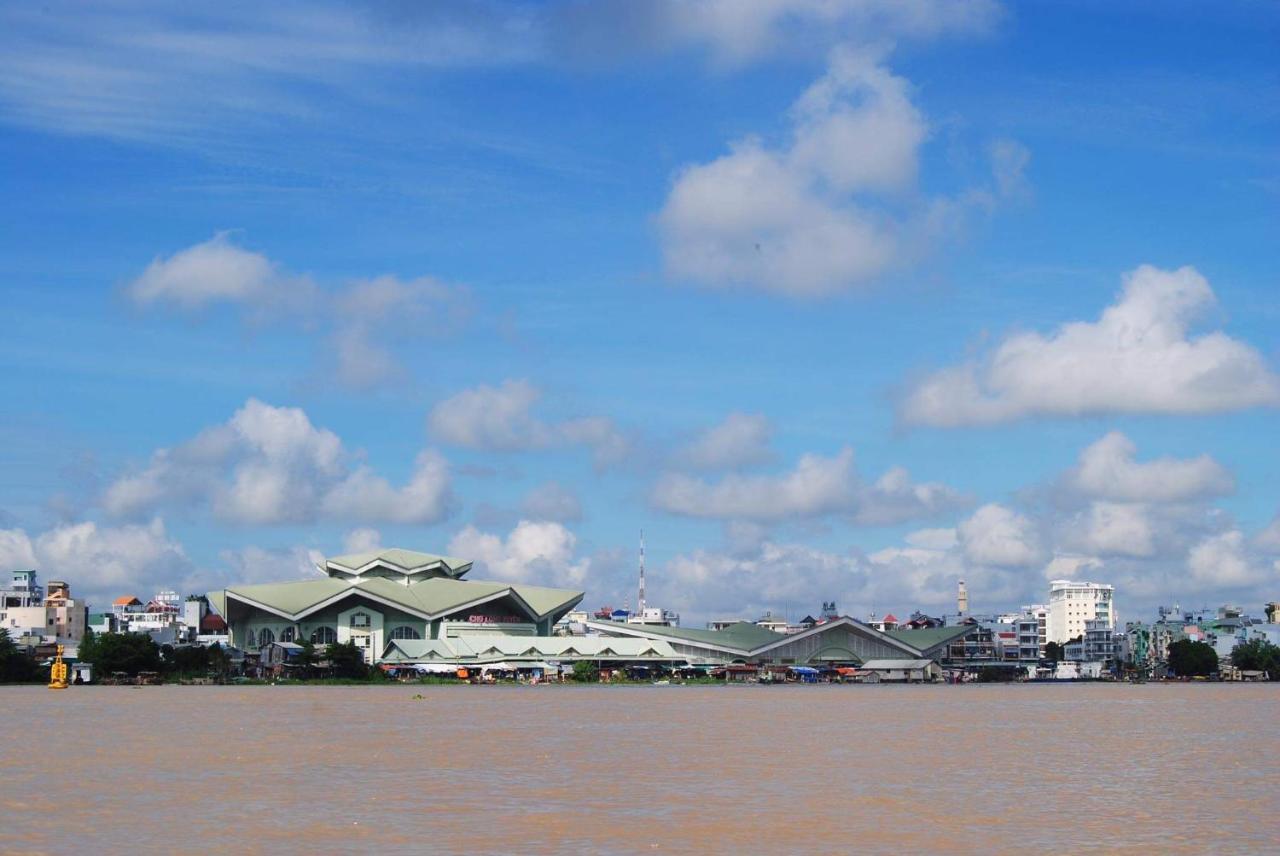 Nina Homestay P2 , P5 Long Xuyên エクステリア 写真